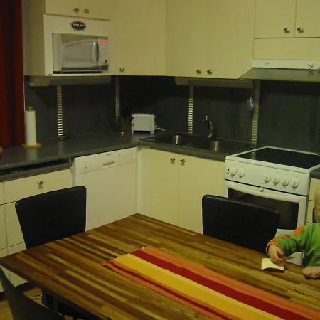 Chalet Rattle Nest *